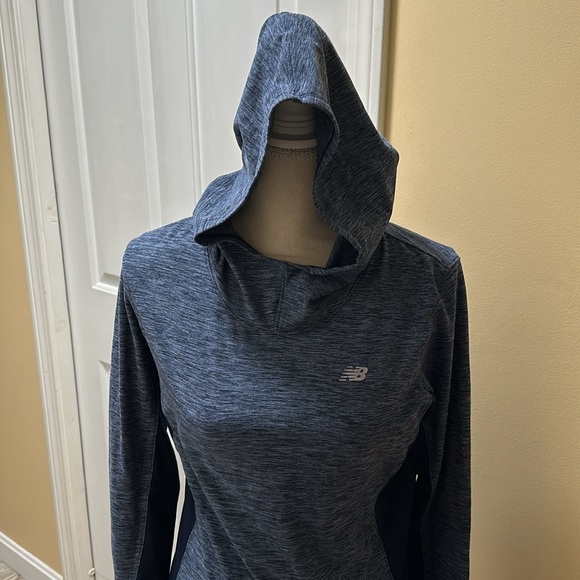 New Balance active top - Picture 2 of 6
